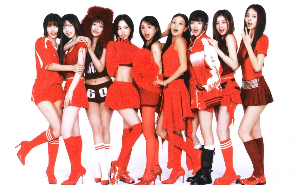 godmitzu's tweet photo. CHAEYOUNG reassures that TWICE will remain unchanged:

"And above all, I want to say that TWICE activities will continue without change. Everything I’ve received is thanks to my time as TWICE, which will always be my roots." https://t.co/KDAIi5EfgU