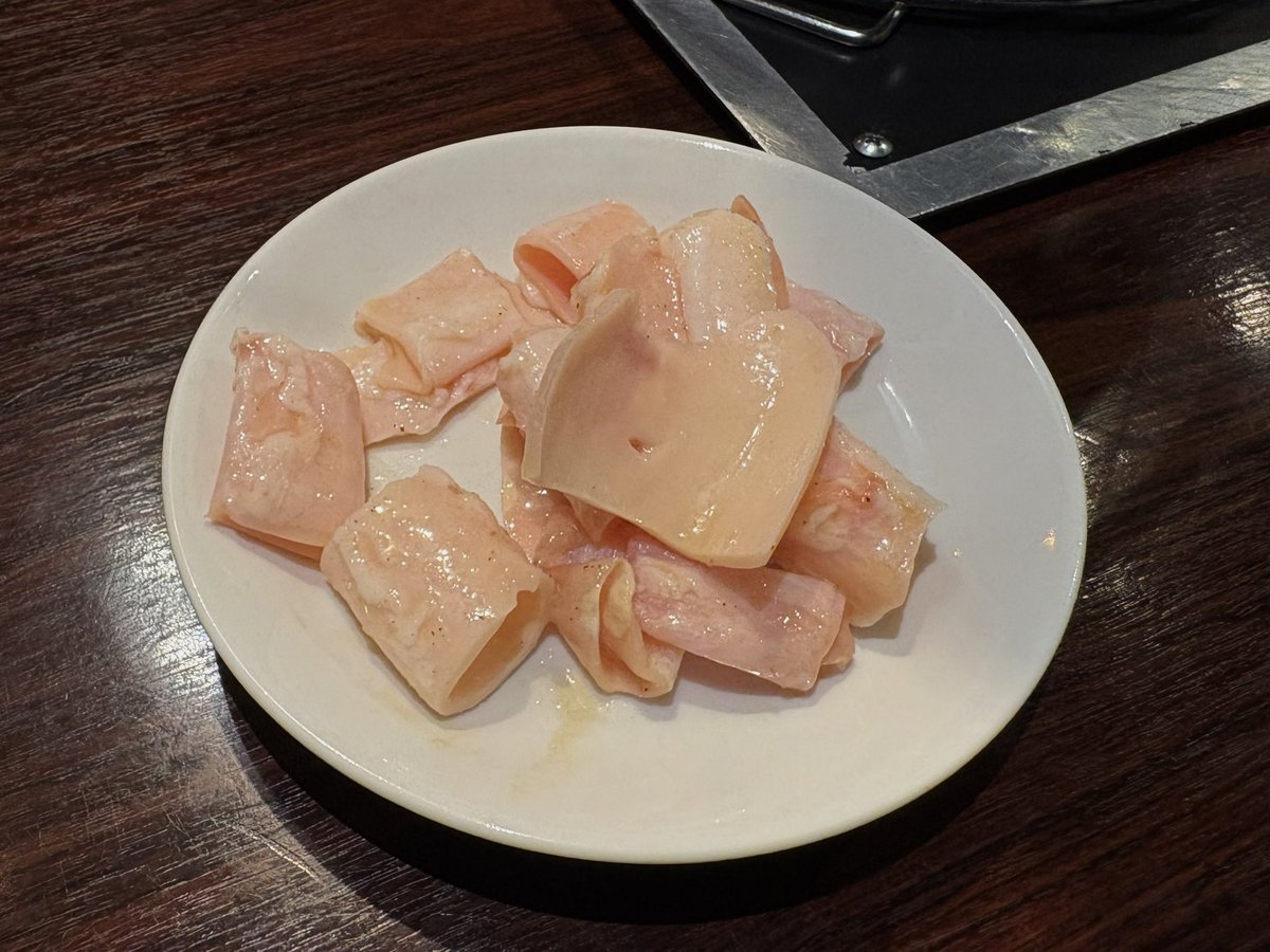 tansoman's tweet photo. 琴似のホルモンチャンプにて、
・ドカン
・コリコリ
・メンチャン
聞き慣れない名前のホルモンが多く��楽しめました。個人的にメンチャン（牛盲腸）が噛み応えがあって1番好きでした https://t.co/ISg4ueEmTj
