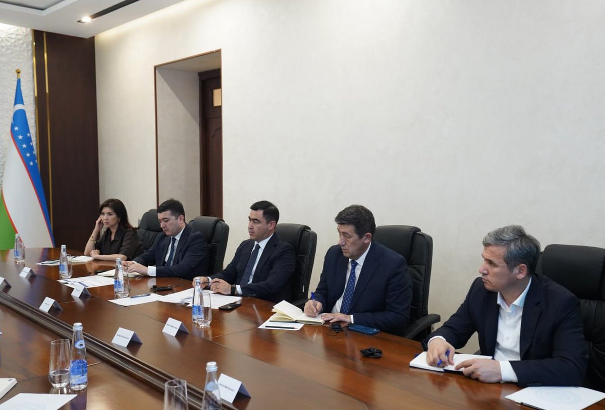 GOVuz's tweet photo. Vazir BMT Taraqqiyot dasturi vakili bilan uchrashuv o‘tkazdi https://t.co/wowzXB2kIl
Sog‘liqni saqlash vaziri Eldor Adilov BMT Taraqqiyot dasturining O‘zbekistondagi vakolatxonasi doimiy vakili Akiko Fujii bilan uchrashuv o‘tkazdi. https://t.co/QnvyLkVEX1