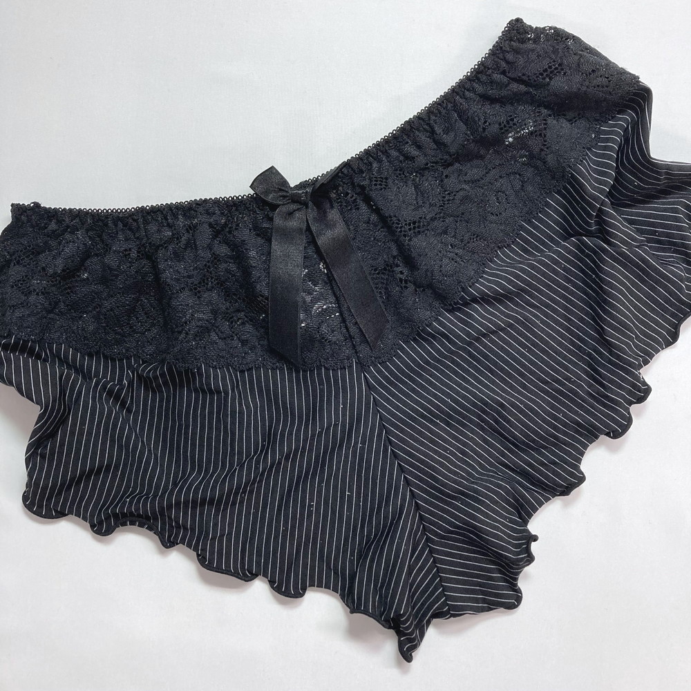 sitagi_1515_day's tweet photo. 【新着商品：品番】
1枚目：teto-AN01
2枚目：teto-AN03
3枚目：teto-AN04

＃下着1515　＃中古下着　＃入荷情報 https://t.co/G7ce0wZwIE