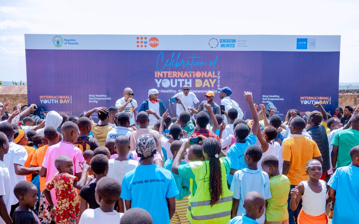 UNFPARwanda's tweet photo. On #YouthDay, we joined @RwandaYouthArts and @unicefrw in celebrating #Rwanda’s young people in @GatsiboDistrict reaffirming commitment to investing in their health, skills, resilience and opportunities to thrive. https://t.co/GG2muYG7Xp