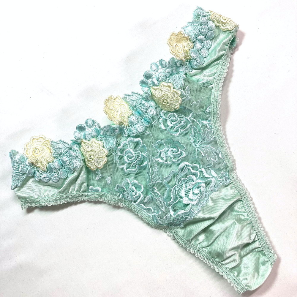 sitagi_1515_day's tweet photo. 【新着商品：品番】
1枚目：teto-AO-13
2枚目：teto-AO-14
3枚目：teto-AO-15
4枚目：teto-AO-16

＃下着1515 ＃中古下着 ＃入荷情報 https://t.co/Z6hv7abIZC