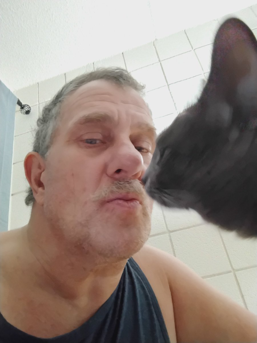 DonaldRose55380's tweet photo. @stripchat Me and my kitty cat https://t.co/BAy182Vogq