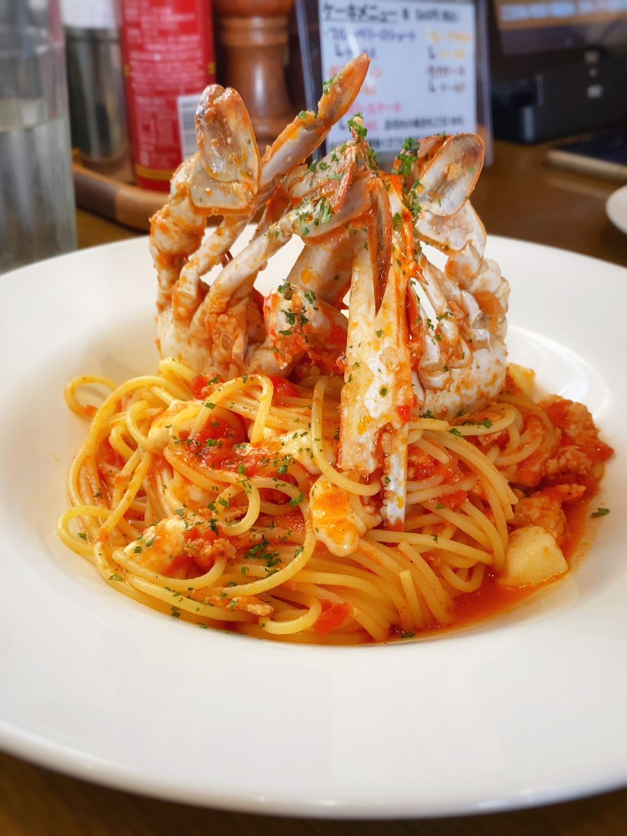 ganiii555's tweet photo. すまん、共食いするわ https://t.co/5oBMC2mI33