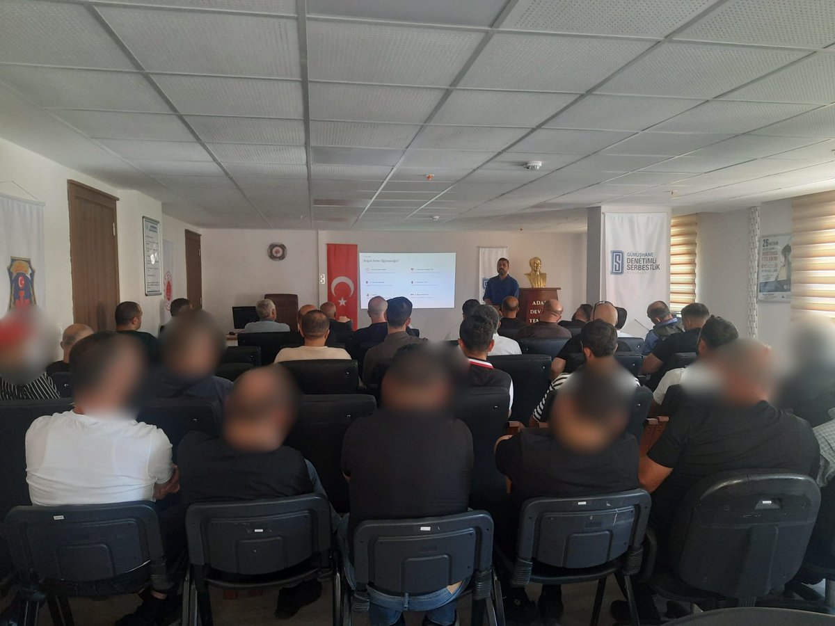 GumushaneDs's tweet photo. Müdürlüğümüzde devam eden eğitim ve iyileştirme faaliyetleri kapsamında Gümüşhane İl Sağlık Müdürlüğünde görevli İlkyardım Eğitmeni Fatih Kan tarafından 40 yükümlüye "İlkyardım" konulu bilgilendirme semineri verildi. Desteklerinden dolayı Gümüşhane İl Sağlık Müdürlüğüne teşekkür+ https://t.co/3sXSECSL1F