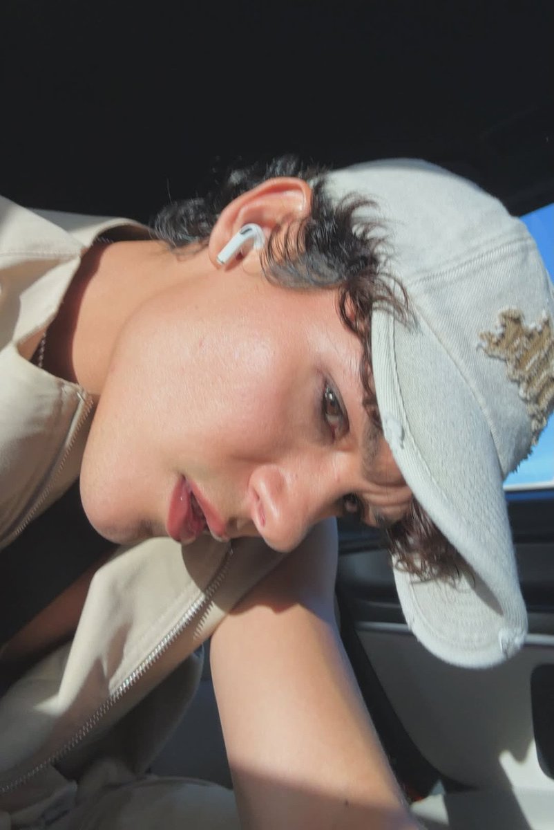 omarashmst's tweet photo. 🥺 https://t.co/JmCxaEZ8y9