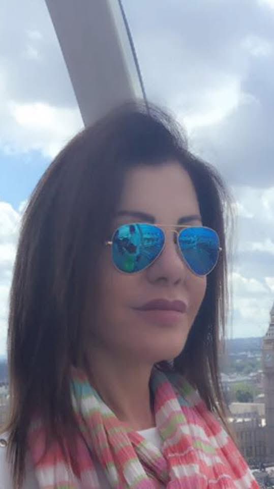 FakhrySamia's tweet photo. Je vois la Vie en couleur 
💐🌷🌹 https://t.co/bZgg10eCQy
