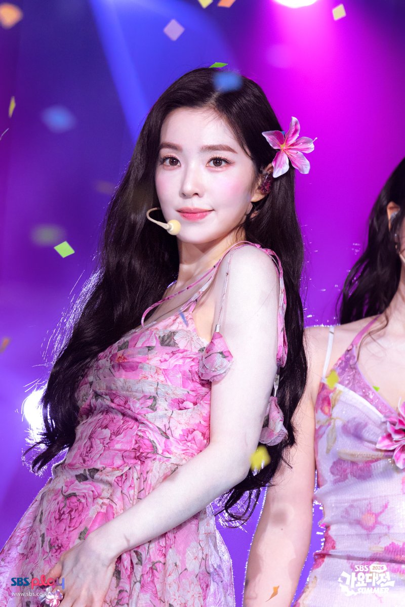 inga_sbs's tweet photo. 📍2026 SBS 가요대전 SUMMER🍦

• 레드벨벳 (Red Velvet) - 현장포토📸

MORE🔗
https://t.co/M9cHERUg5c

#SBS가요대전 #2026SBS가요대전SUMMER 
#2026SBSGAYODAEJEONSUMMER 
#레드벨벳 #RedVelvet @RVsmtown https://t.co/wPftAUVJi6