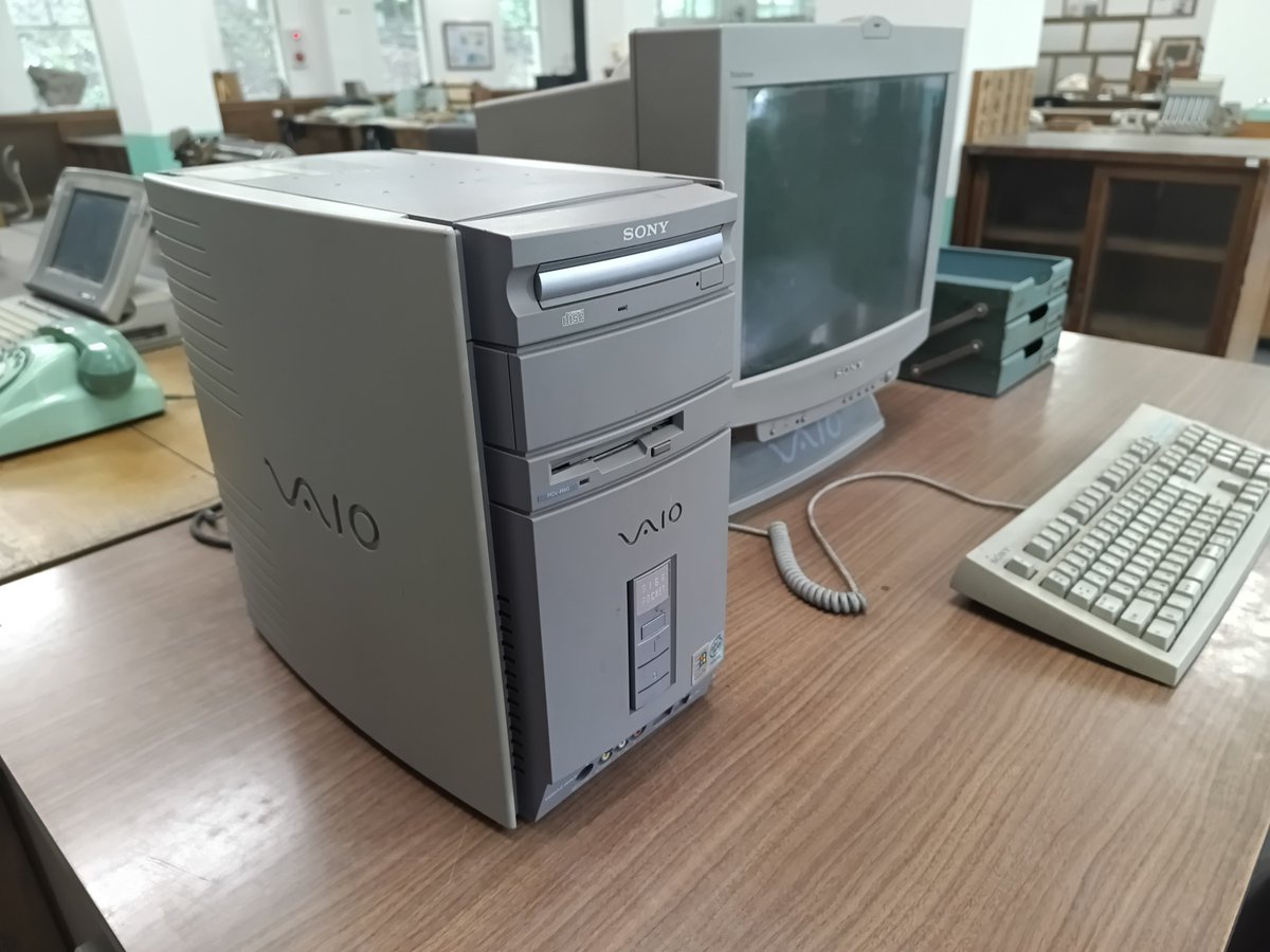 shuminchuuu's tweet photo. PC98。平成20年頃まで稼働してた
#Teson https://t.co/QbvmZf0wOH