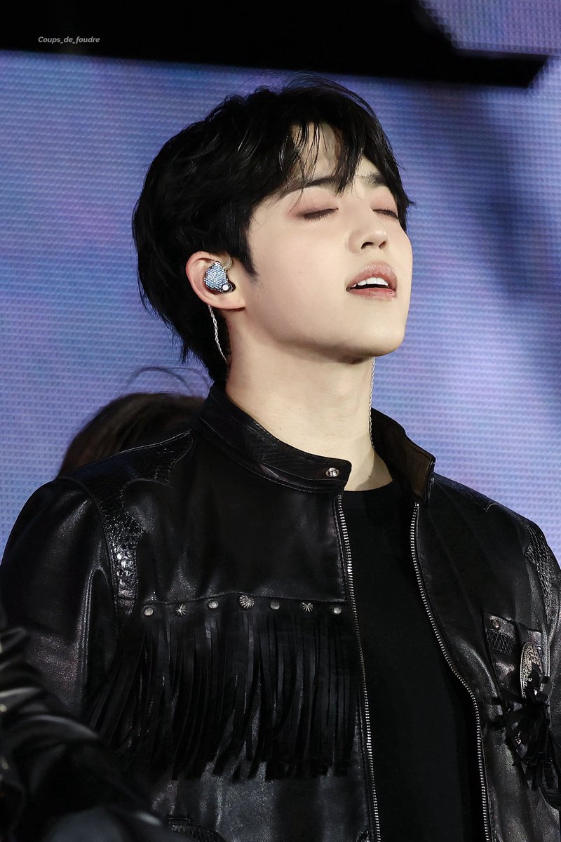 Coups_de_foudre's tweet photo. #에스쿱스 #SCOUPS #승철 #최승철 
#세븐틴 #SEVENTEEN @pledis_17
260404 https://t.co/kkCSezaCb6