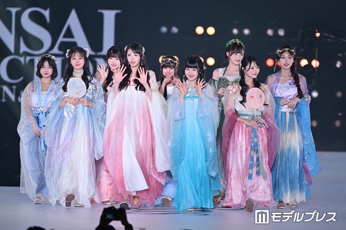 modelpress's tweet photo. 【💖関コレ2026A/W💖】

iLiFE!、織姫コスプレで全員ランウェイ

「可愛すぎて幻かと」
「ビジュ大優勝」と反響相次ぐ

📸高画質写真
https://t.co/FYDaJbm4Rm

#関西コレクション https://t.co/Gcm5qQQMuj