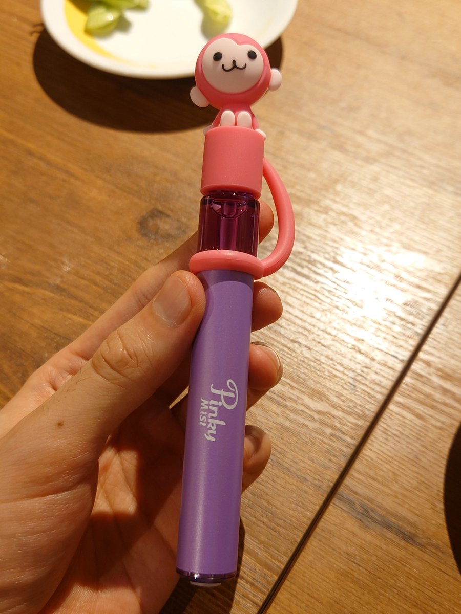 BackPalette's tweet photo. ピンキーミスト買ってみた！
オレンジの方が爽やかでいいかも

数回吸っただけで喉がスースーだ https://t.co/hAFqeWtrvo
