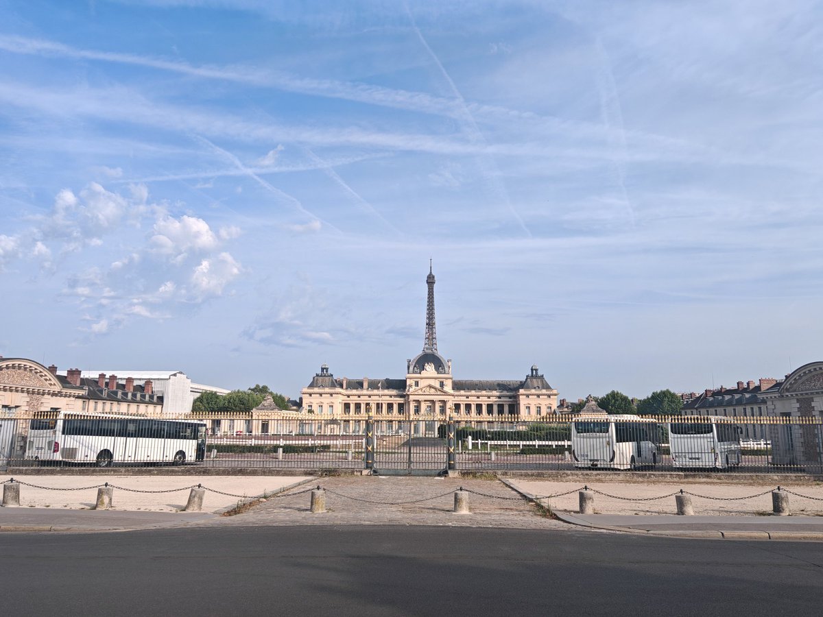 Fiona0291's tweet photo. Paris https://t.co/IWJ40EdGme