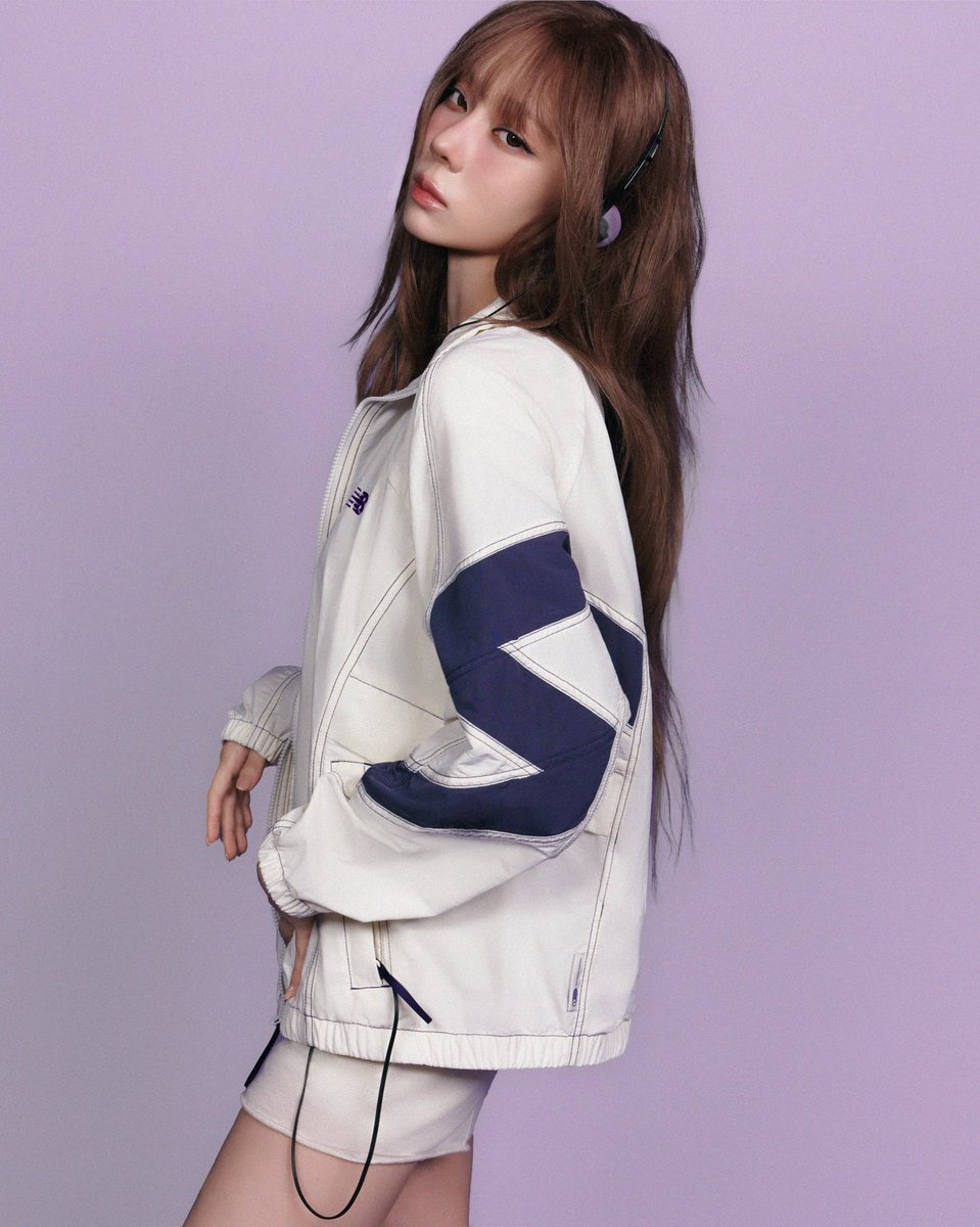 hourlykwinter's tweet photo. winter for new balance kr https://t.co/F36zHjWiIk