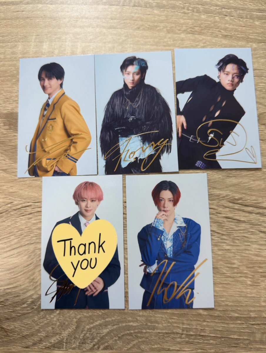 8Coqe5's tweet photo. EBiDAN Yes!東京  封入特典 HMV 特典 箔押しサイン トレカ 交換

【譲】田中洸希、YUMA、
        筒井俊旭、武田創世

【求】阿久根温世（制服） または買取

エビライ8/14、郵送
お気軽にお声掛けください。 https://t.co/YpWzy1A4gc