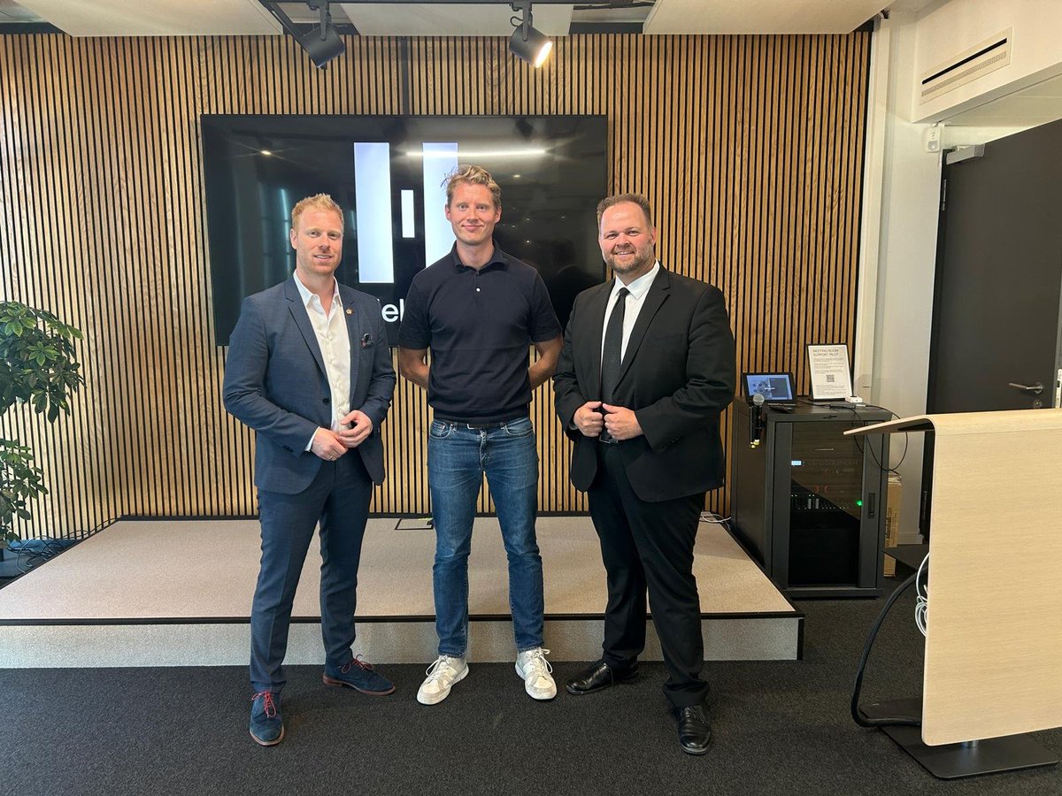 EnginEroglu_FW's tweet photo. 🇪🇺 A thought from Munich:

Today, during my summer tour through Germany, I visited Helsing a remarkably young European company working at the intersection of AI, software, autonomous systems, drones and defence technology.

Founded only in 2021, Helsing has already demonstrated that Europe can build globally significant defence technology at extraordinary speed.

And this is exactly the kind of innovation Europe needs.

When we talk about Europe’s security, we should not only talk about tanks, aircraft or troop numbers.

The decisive question is: Who will have the technological edge tomorrow?

AI, autonomous systems, drones, data and electronic capabilities are fundamentally changing modern warfare.

Companies like Helsing show what Europe can achieve when innovation is given the freedom to grow.

This is not just industrial policy. It is deterrence.

Peace is most secure when every potential aggressor understands that an attack on Europe would not only be a mistake it would be strategically unwinnable and carry consequences that should never be underestimated.

Europe does not need to threaten anyone.

Europe needs to become so technologically strong that nobody even considers attacking us.

Technological sovereignty is peace policy.

And Europe should start building that strength now.

#ReArm #Europe #Defence #AI #Innovation #Helsing