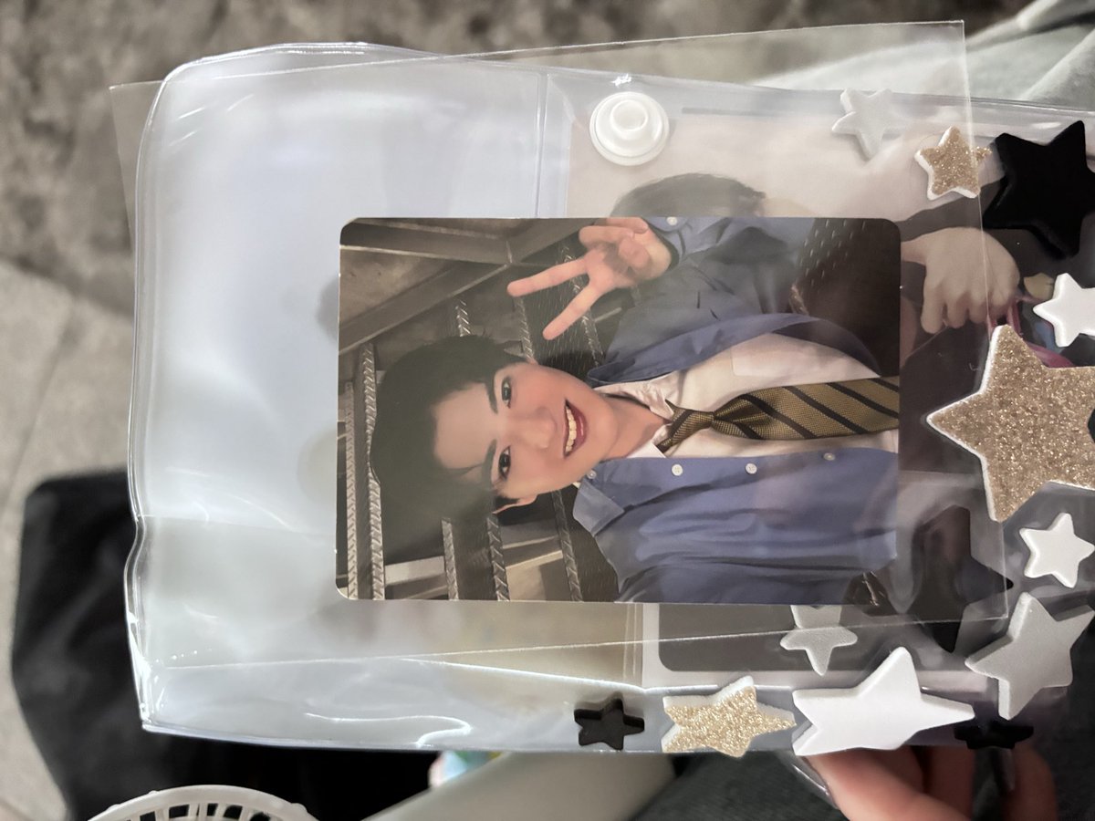 DqlQ9s's tweet photo. EBiDAN エビライ　交換　FCトレカ
譲 タカシ 千田 小泉 宮本
求 山中>>中村
画像暗くてすみません💦
本日手渡し>>別日
難しい取引だと思いますがよろしくお願いします🙇‍♀️ https://t.co/5Of9CF1Eo1