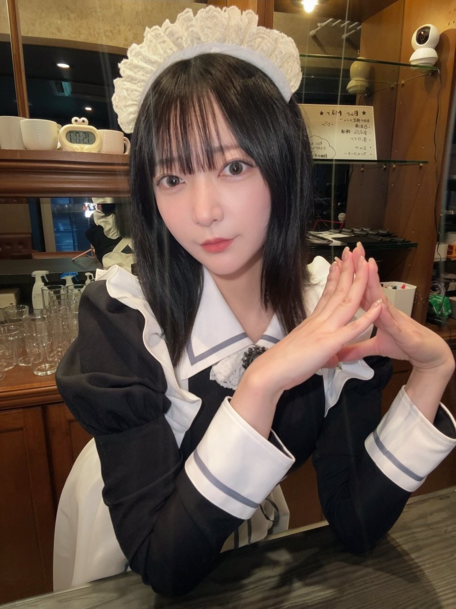 _bar_mar_'s tweet photo. 池袋駅西口  徒歩5分
豊島区西池袋3-22-10大晃第7ビル（第7ソシアルビル）1階にてプレオープン中！🎉
クラファン▶︎ https://t.co/qFkPve1q3P

新システムは2種類！
・チャージ¥1000（1回だけ）＋60分ワンオーダー制
・飲み放題制
からお選びいただけます

ボトルキープ無料！

8/13(木)営業時間15:00~23:00（LO22:00）
https://t.co/Ui4xgaArFt
☔️雨の日ポイント2倍☔️

15-23
ゆいまる@1marumaru5 
18-23
いなり@inari_mar （ちょっと早入りする）
ありかみう@marmm21 
おやすみ
しお