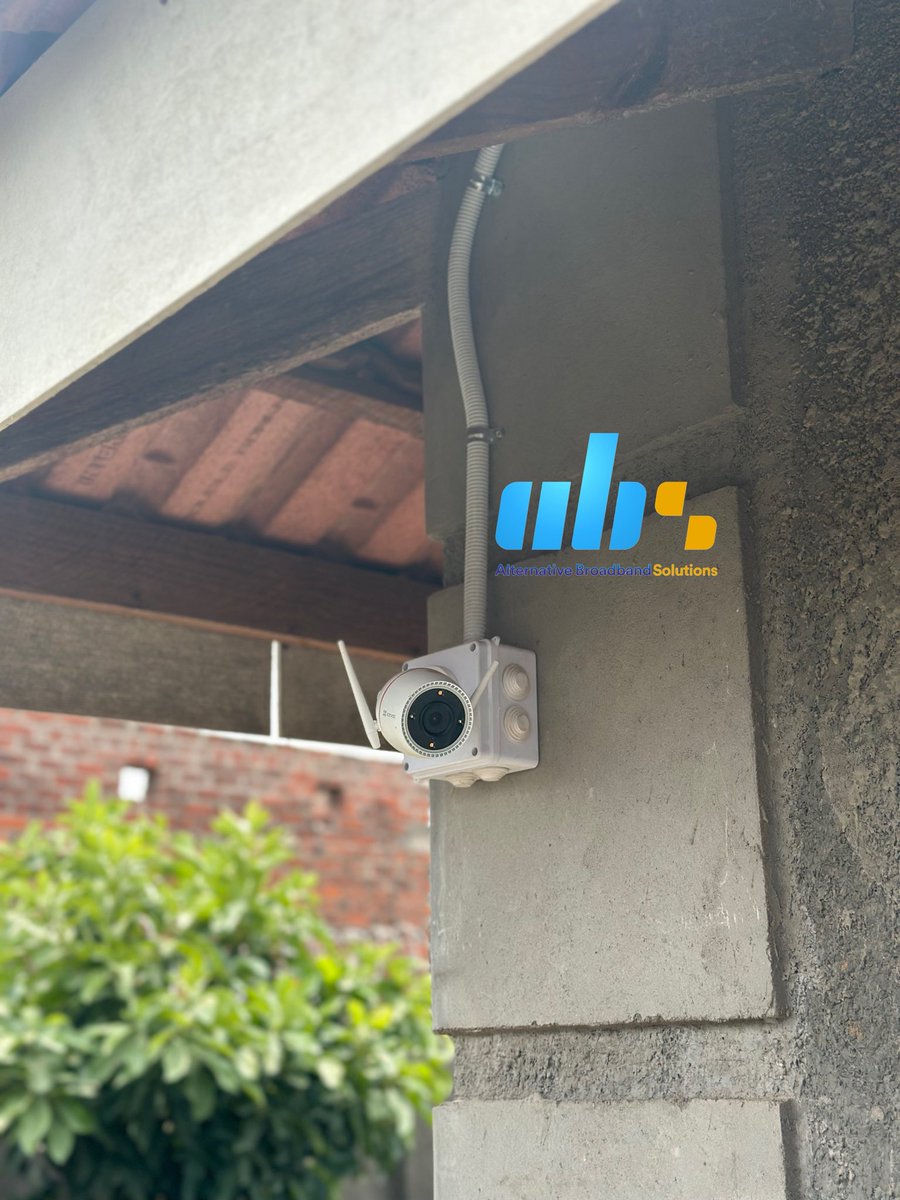 absolutionszim's tweet photo. 4-CHANNEL CCTV INSTALLATION COMPLETED IN CHIPUKUTU

Another property secured by Alternative Broadband Solutions.

Our client can now remotely monitor their property from anywhere, with reliable connectivity powered by Starlink.

System features include:

• Remote live viewing from a smartphone
• Playback storage of up to 40 days
• Two-way talk audio for real-time communication
• Built-in audible alarm with customisable schedules to help deter intruders
• Built-in security lights for clear night-time viewing
• 24/7 property monitoring and remote access

Smart security. Reliable connectivity. Complete visibility wherever you are.

Contact us for a quote.

+263776703665
sales@alternativebroadband.co.zw