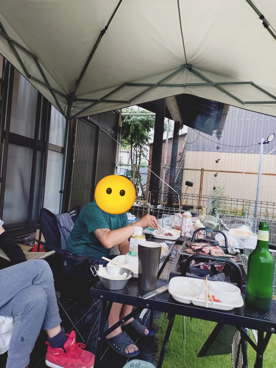 SoarerW's tweet photo. 盆だし連休だし雨だしやることないから昼間から酒 https://t.co/0M5uGFjZ7O