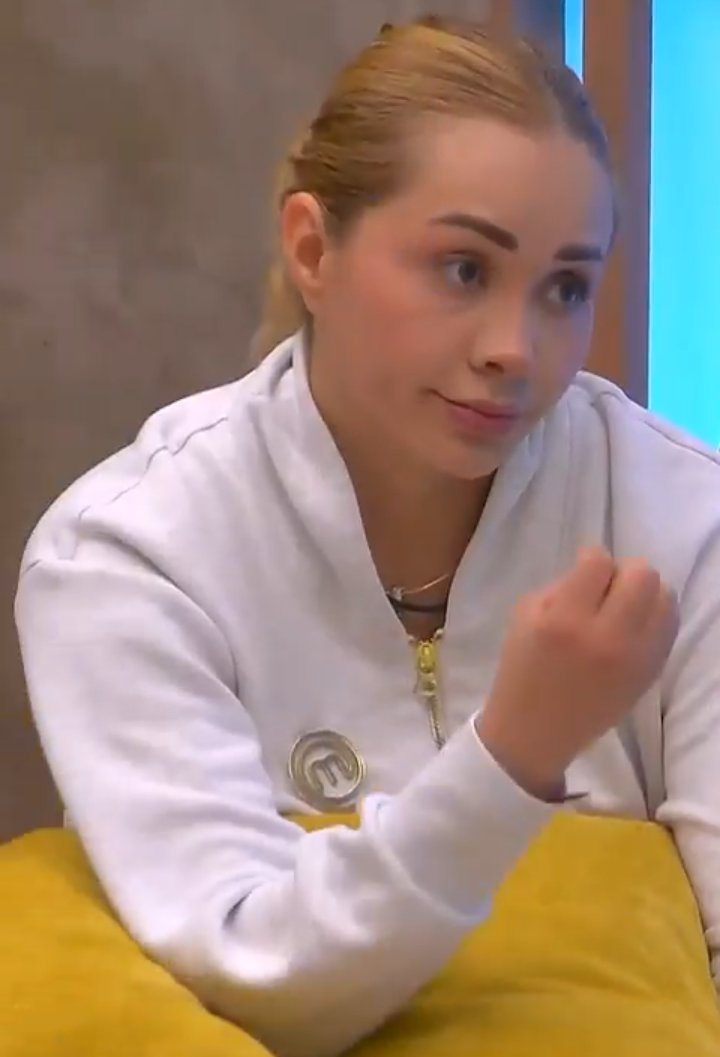 odaliscaroquera's tweet photo. Cómo #Porque le #Incomoda a la #Predecible #Flor la #Decision tanto de la #Turbia #Ixdit bien dicho no por mi #Corazon si no por mi #Dicision no #Salven a #Daniela no #Suba al #balcon, que #Antrax le haya #Pasado #PinChefNegro #Achacosa #Ramaha por #Ellos dos #Sube al #Balcon https://t.co/gnvSfXITpK