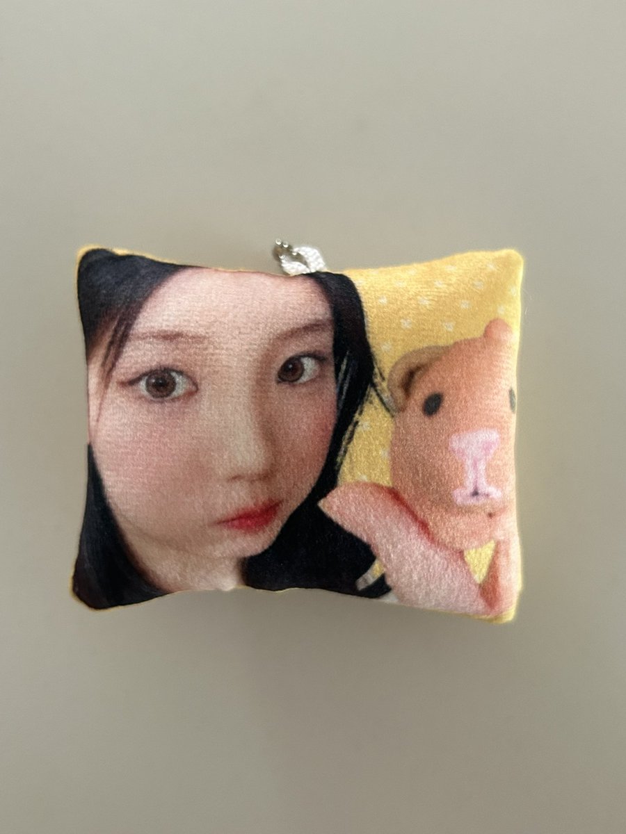 nnanclu's tweet photo. 긴을라~~~ 😭 https://t.co/CO1qzez6j7