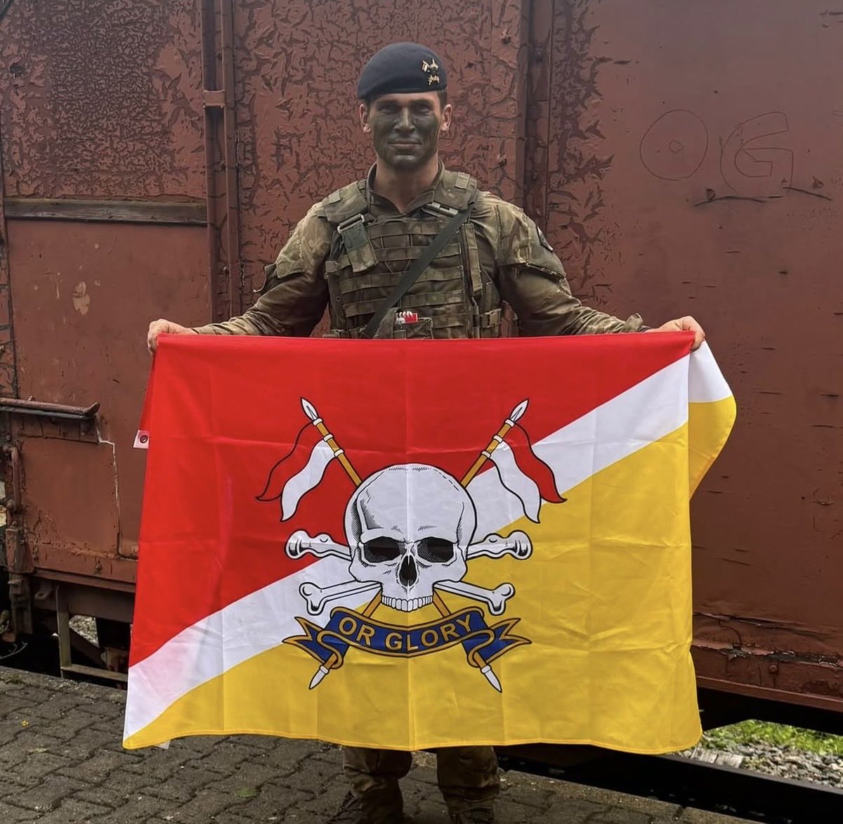 RoyalArmdCorps's tweet photo. Commission.
Congratulations to 2Lt Elwood, newly commissioned into The Royal Lancers (Queen Elizabeths' Own).
We wish him luck on the Armoured Cavalry Troop Leaders' Course, and look forward to seeing him at the Regiment shortly.
#cavalry #orglory #FindandDestroy #army https://t.co/YIJhoeksV0
