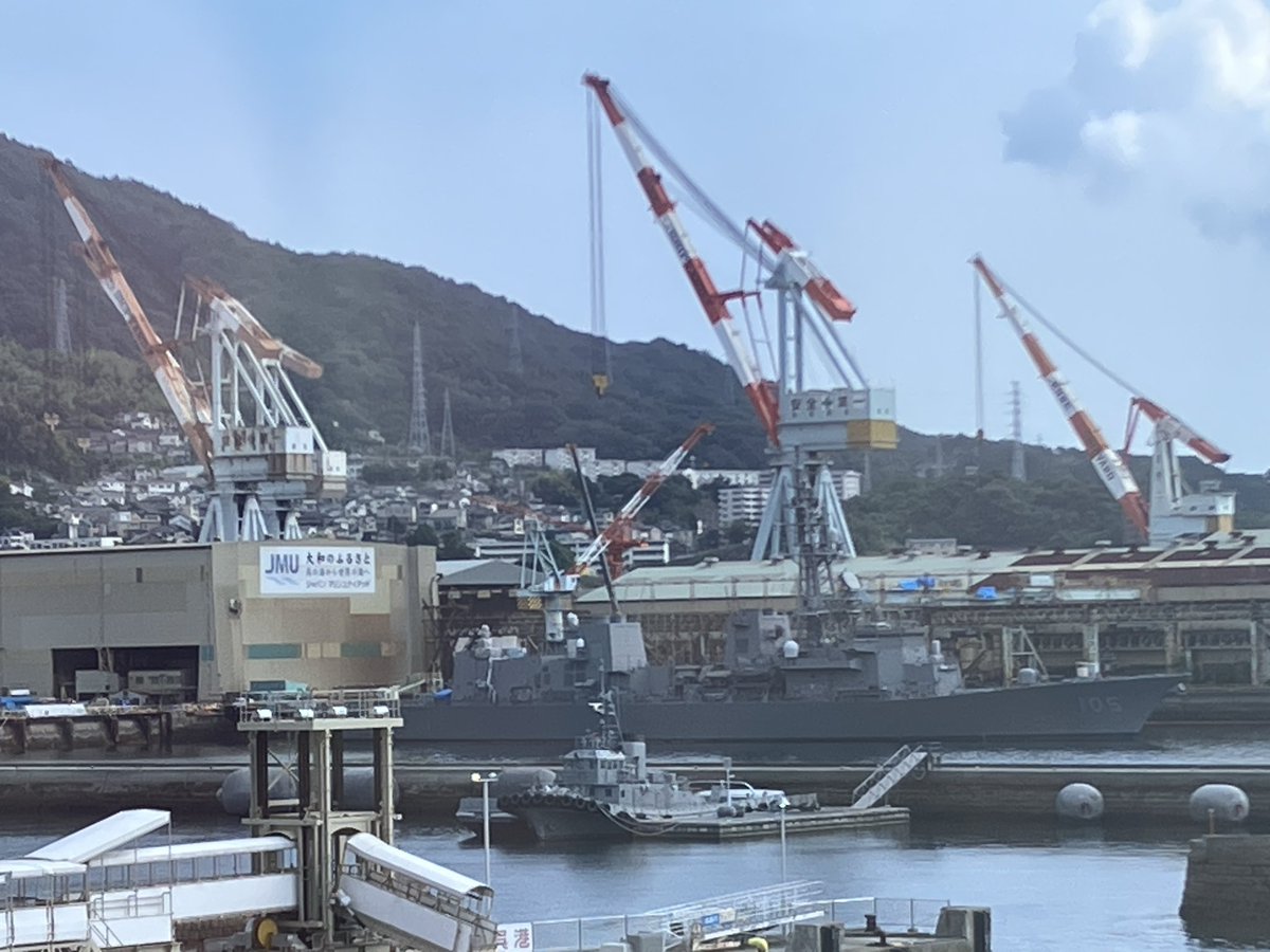 leotuneq's tweet photo. 護衛艦いなづま がいる！ https://t.co/TMmGfqhbNd