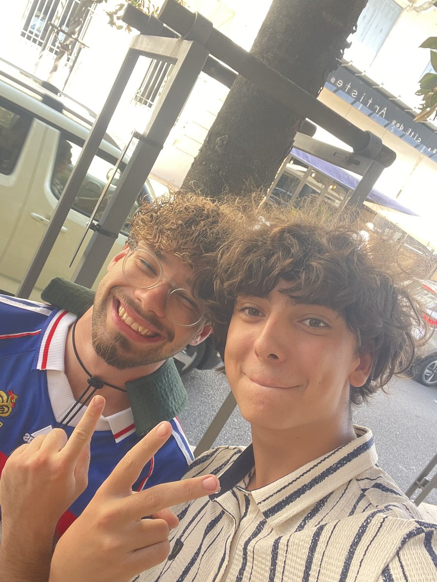 azuriawav's tweet photo. P’tit selfie avec @JuiceThorange 🤲🥹
#zeonsquad #4RL https://t.co/HbspJyV8ZL