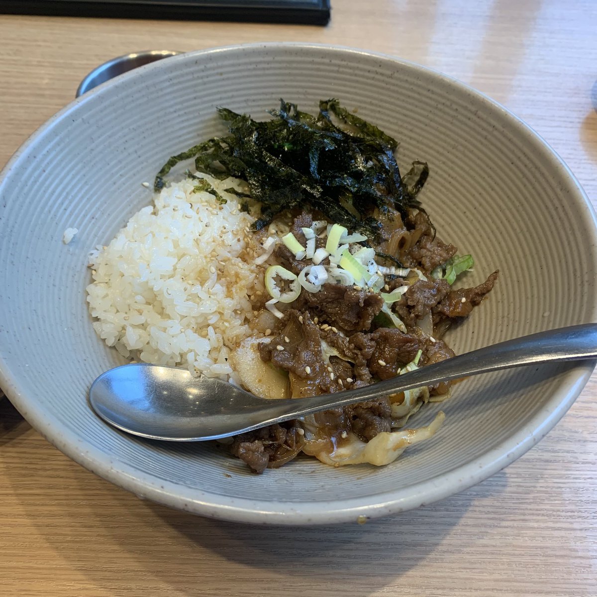 i_s_t10135's tweet photo. 今日は韓国料理 肉&amp;麺
美味しかったわ😎 https://t.co/LOjEj6T8r8