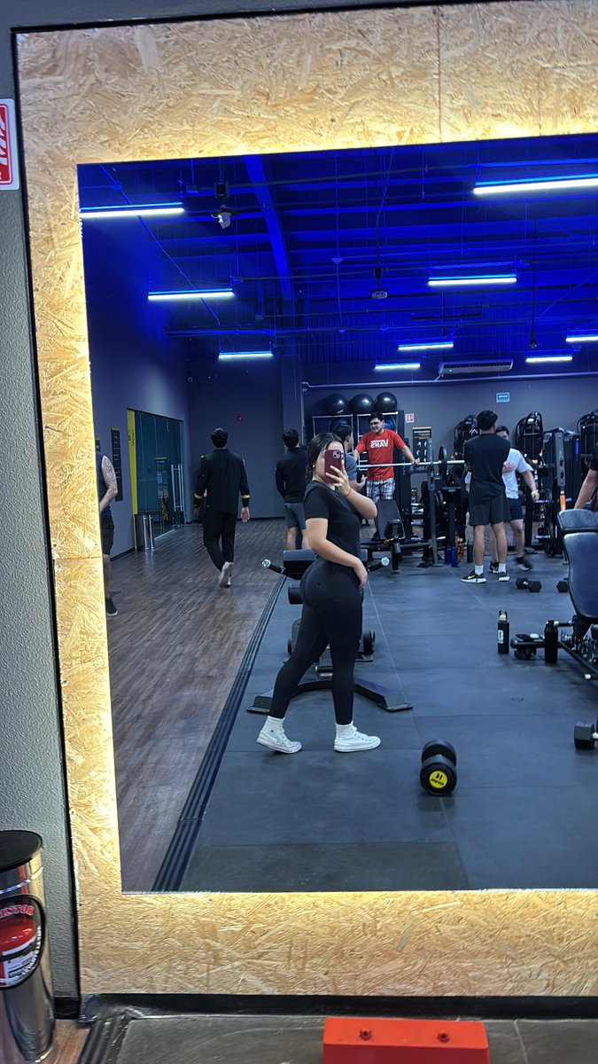 angiemichh's tweet photo. nadie habla de la felicidad y satisfacción de ver que estás recuperando lo que perdiste x meses d estrés<3333 https://t.co/rKgzj4LkjM