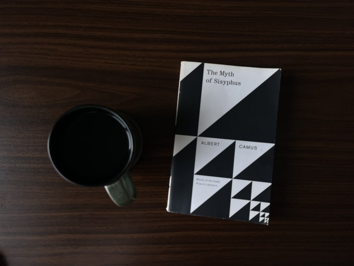 deadtreesreader's tweet photo. my morning read https://t.co/5ZTMVSbbx6