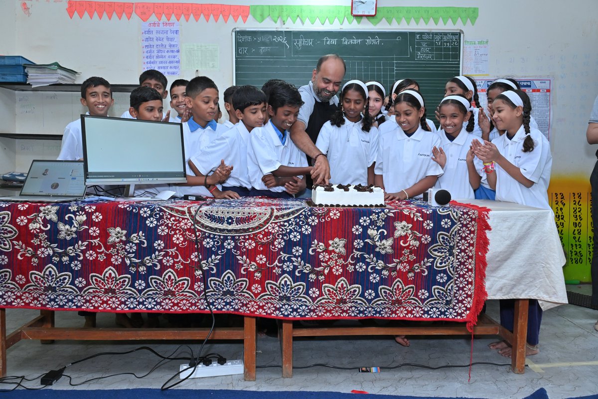 Antolin_Oficial's tweet photo. A project designed to strengthen learning today and build lasting capabilities for tomorrow. 🤝

Thank you to our Pune team, @Rotary , the schools and the local community for making it possible.

#Education #DigitalInclusion https://t.co/KaMwxvThad