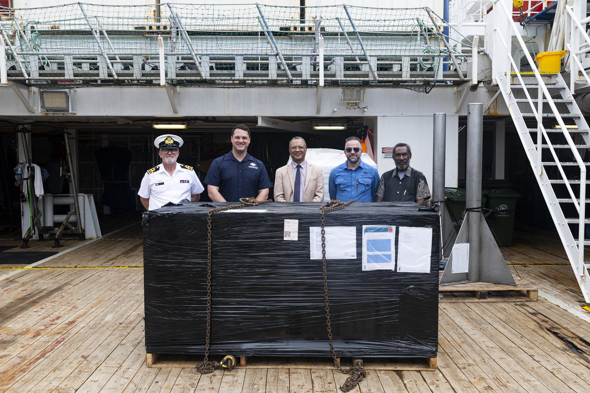 GeoscienceAus's tweet photo. 🤝 A milestone for #LaeShakeAware! We've handed over equipment to partners in PNG's Morobe Province, strengthening earthquake monitoring, disaster preparedness and local capability.

@dfat Mineral Resources Authority PNG @thepnguot Morobe Provincial Government
🇵🇬🇦🇺 #Partnership https://t.co/9y96sgLSmp