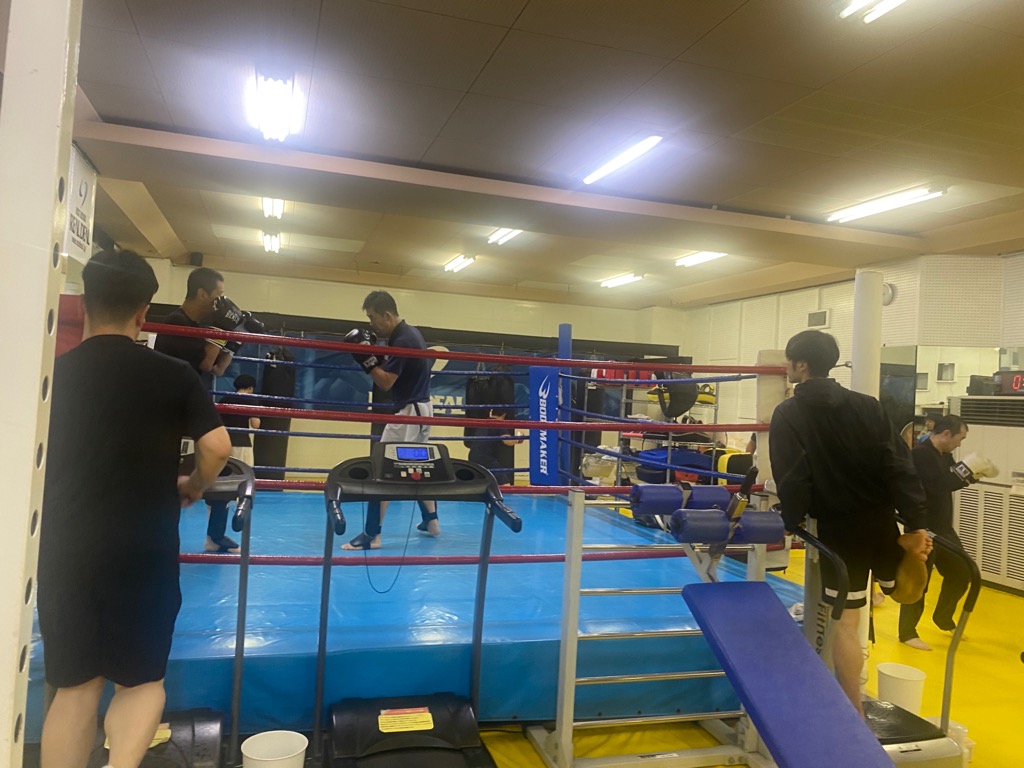 REALDEALGYM's tweet photo. 福岡市早良区西新にあるキックボクシングジム、リアルディール西新ジム
西新ジムは学生から中高年の方まで自分の目���に合わせてキックボクシングができます！

8月11日～15日はお盆休み、16日（日）は12時から17時の営業です！
西新ジムの情報です！
https://t.co/uytvzARuzh
#リアルディール西新ジム https://t.co/Fuw0cHX4HL
