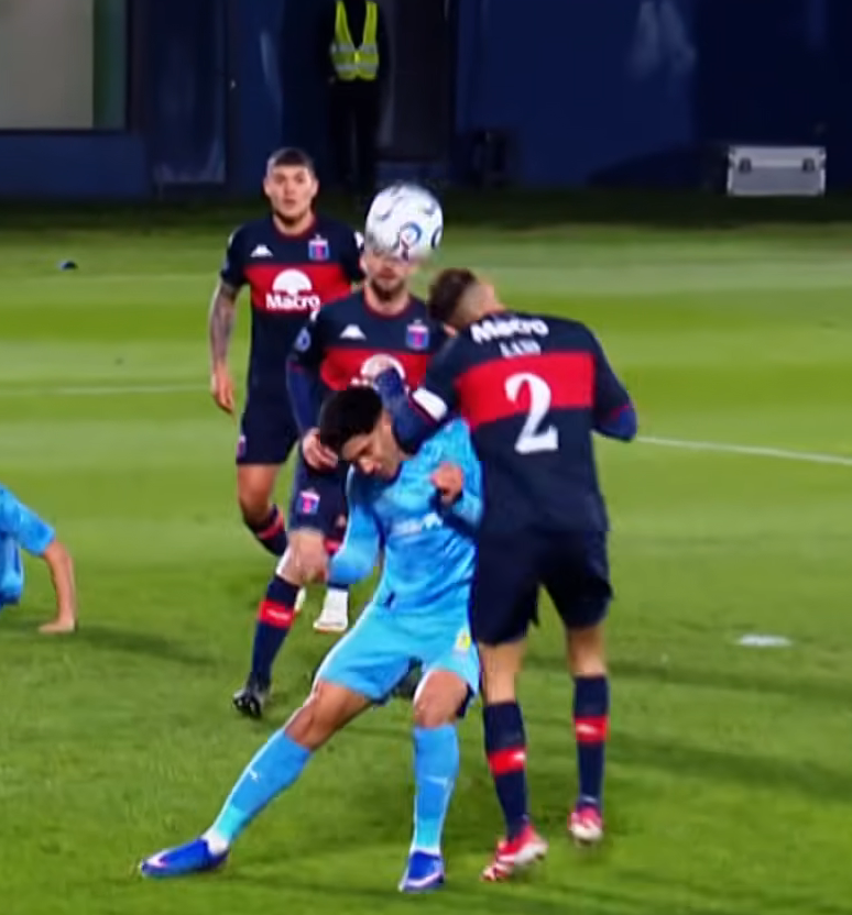 RodriVidaal's tweet photo. No penal / Penal

JAJAJAJJAJAAJJA, la diferencia de  ser del pais protegido de la FIFA.

Por eso mismo a  los equipos Uruguayos les cuesta llegar lejos en lo internacional. https://t.co/CeNY3PHbEe