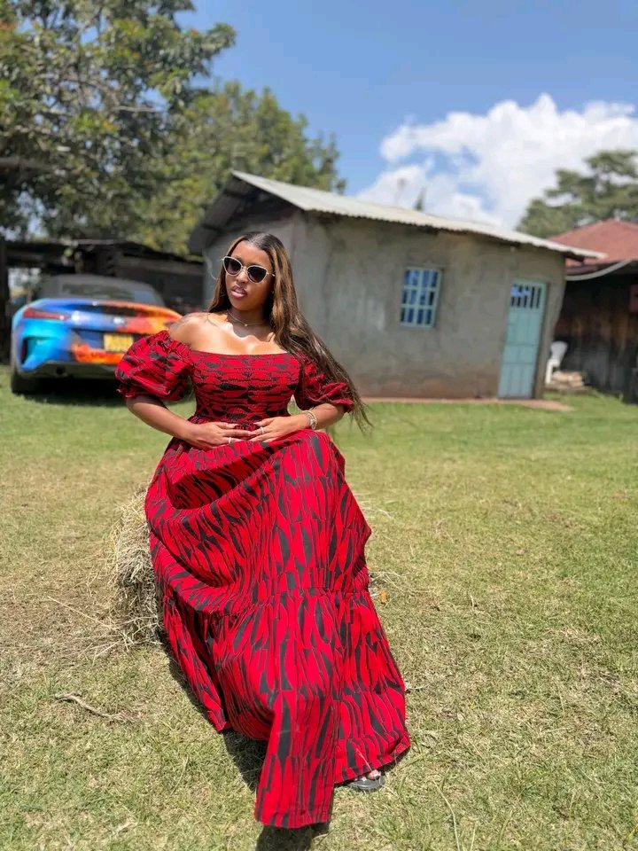 robie474's tweet photo. Some girls are so stingy 😭. This lady dated a Kenyan Forex millionaire for 3 years, yet she can’t even afford to build a decent house for his parents. 🥺💔 https://t.co/Jl57NeOYFL