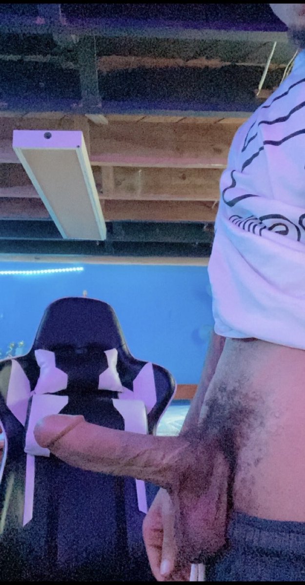 lightskin216_'s tweet photo. Lil nigga had a big ass dick #thickdick #heavydick #shortking #gaysex https://t.co/sdstYNCzo8