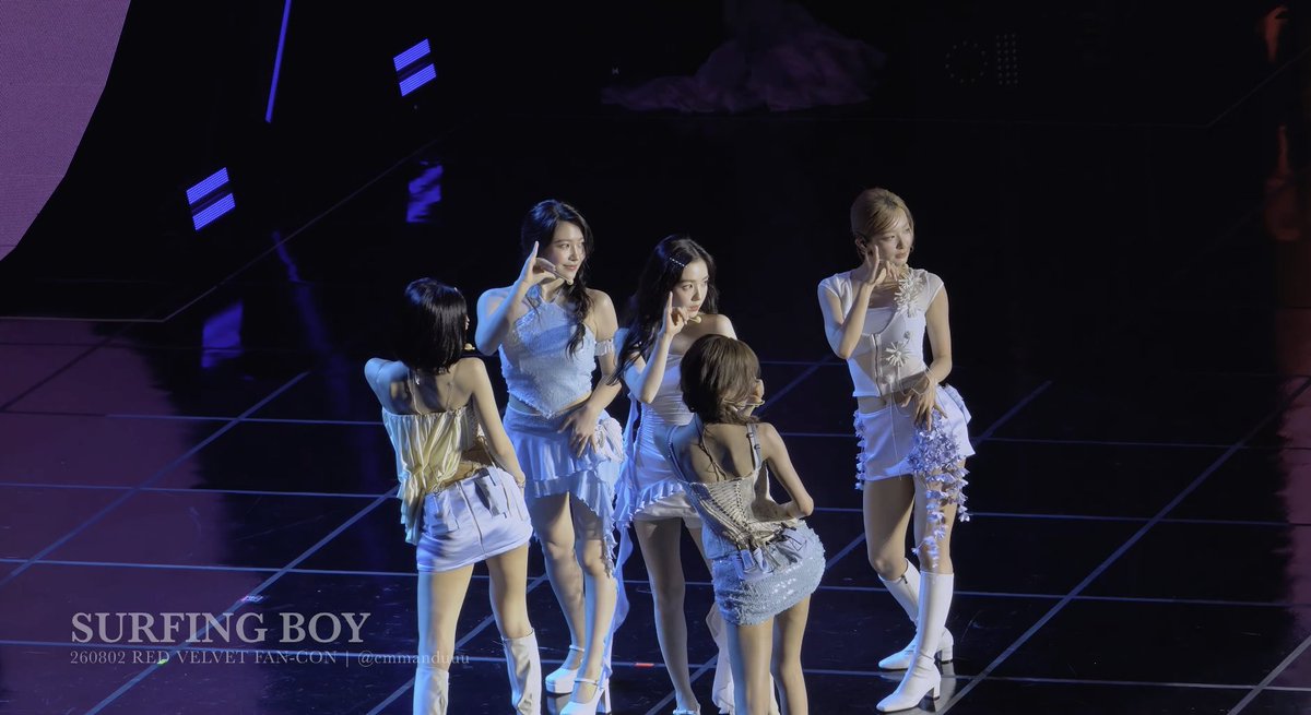 emmanduuu's tweet photo. [4K] 260802 SURFING BOY ISOMETRIC FANCAM

🔗 https://t.co/BPDdfURxmS

#IRENE #SEULGI #WENDY #JOY #YERI #REDVELVET #RedVelvetFANCON #ADayinRedVelvet https://t.co/mZOqfsMbI3