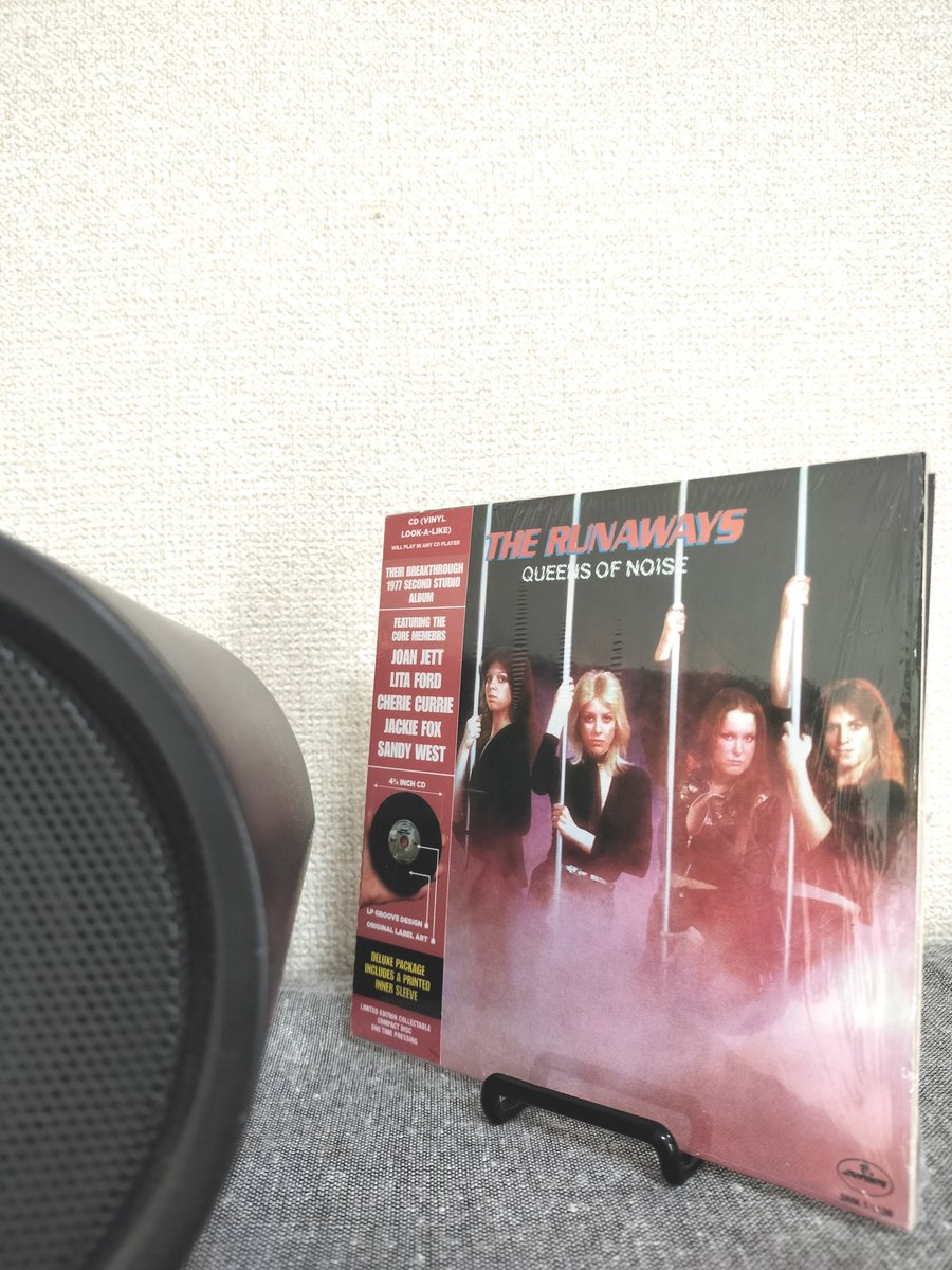 rockjogger's tweet photo. 左手親指の根本の痛みが2週間続いたのでお医者に行ったら「母指CM関節症」ってことで

治療方法は「できるだけ使わない」

年取ると要らん症状が出てくる 笑

The Runaways - I Love Playin' With Fire
https://t.co/gAcxOEODyw https://t.co/JLR1lQXgQk