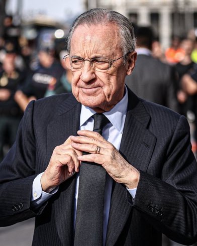 felixofficial07's tweet photo. ⚽️🔔 🚨 CONFIRMED: Real Madrid’s stance is that there will be NO MORE SIGNINGS without sales. @MarioCortegana
@theMadridZone https://t.co/w5MWvbAN2H