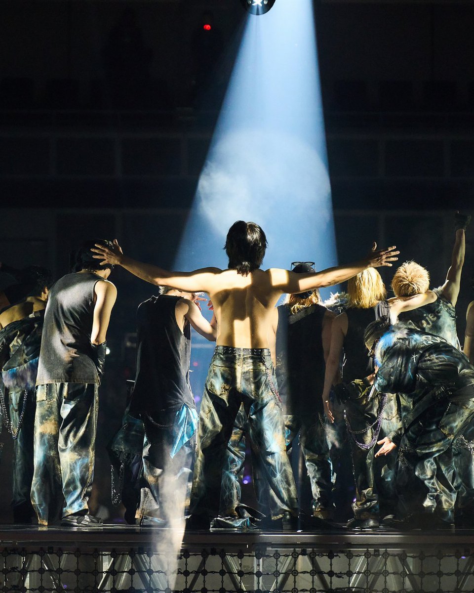 projectr___'s tweet photo. 【PRE-ORDER】*p(R)ojectR® THE RAMPAGE LIVE TOUR 2026 "(R)MPG" SPECIAL PRE-ORDER ITEMS

衣装と連動したスペシャルアイテムが登場！
ライブの世界観を落とし込んだ、特別なアイテムをぜひお楽しみください。

■受注販売期間
2026/8/15（土）～8/21（金）

■ONLINE STORE
https://t.co/ua1aFkQF5W https://t.co/iTqoBGyMsQ