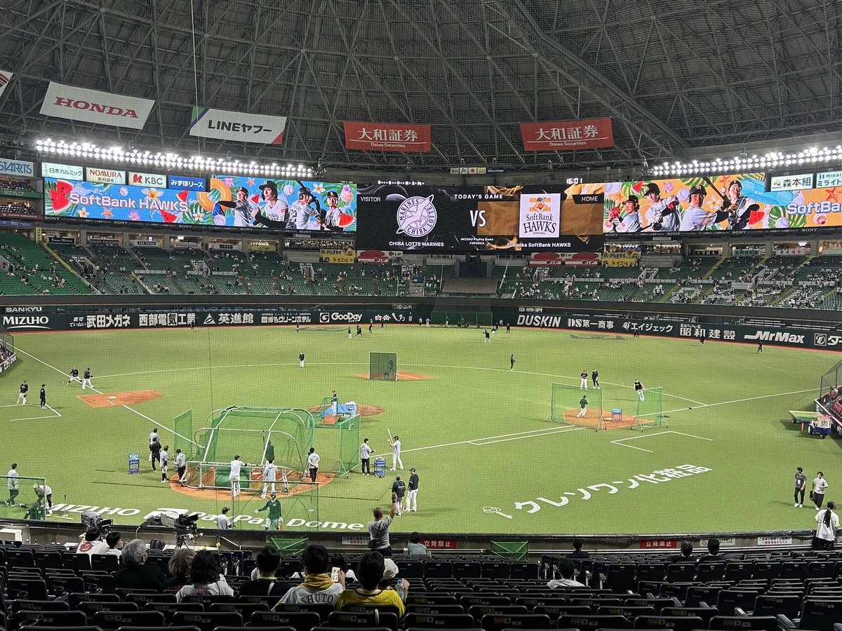 shinguroad0817's tweet photo. 暑いねぇ〜💦

先行入場（練習時間）出来て良かった🙆‍♂️

先ずは一杯🍺 https://t.co/VgNRN9UFBj