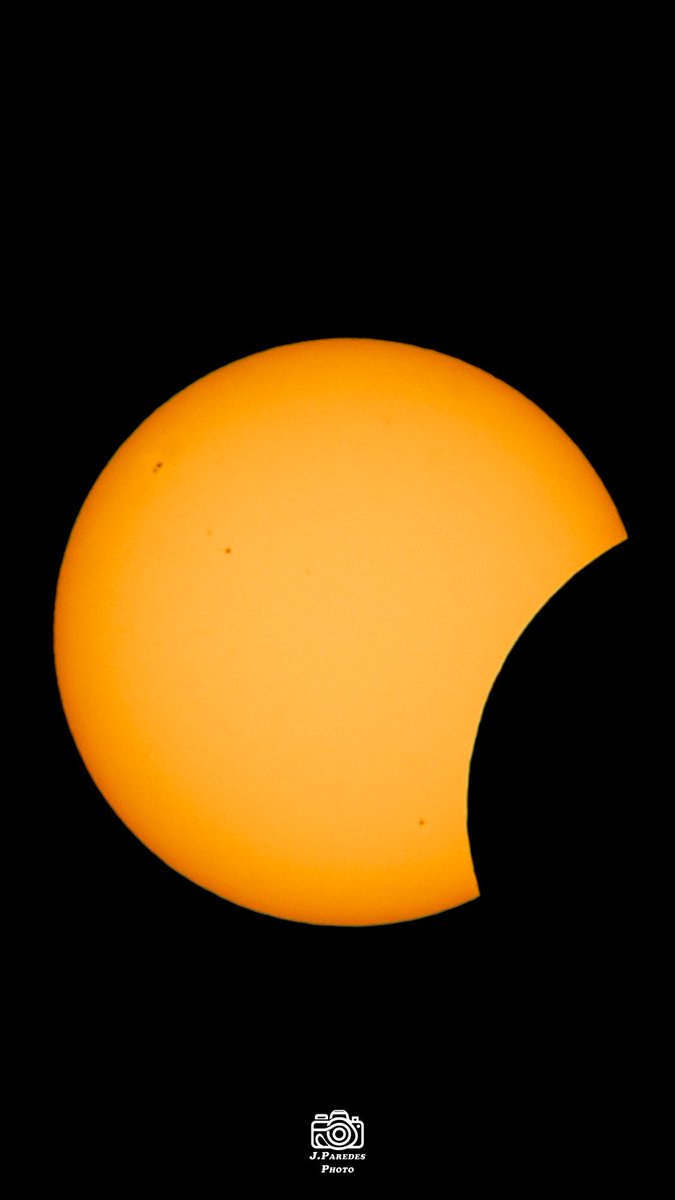 JParedesPhoto's tweet photo. Algunas de mis fotos tomadas ayer durante el eclipse solar total en la Comunidad de Madrid.
Experiencia increíble de la naturaleza.
#Eclipse #EclipseEspaña #eclipsesolar #Spain #JParedesPhotos #solareclipse #eclipseSpain #sun #Moon #Sol #Luna https://t.co/oKs7JsMGoa