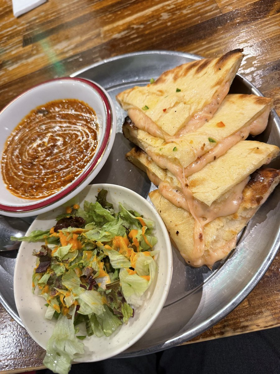 abcnenene's tweet photo. 美味しかった！！明太チーズナン😵‍💫✨✨ https://t.co/3zjqqSfn4v