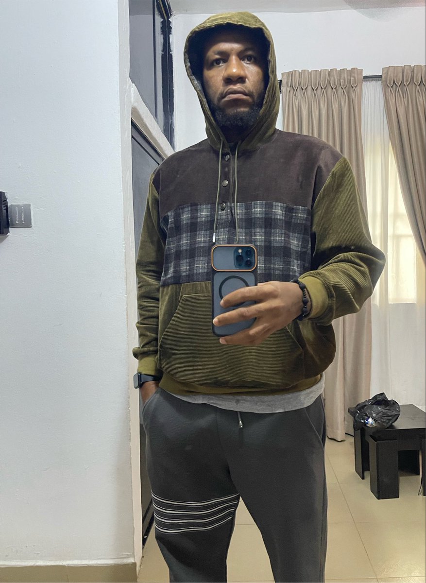 joeys_sf's tweet photo. Another to do my best and still do the rest 

Hoodie made by @MRSTYLESAJ https://t.co/fTg99UOo1y