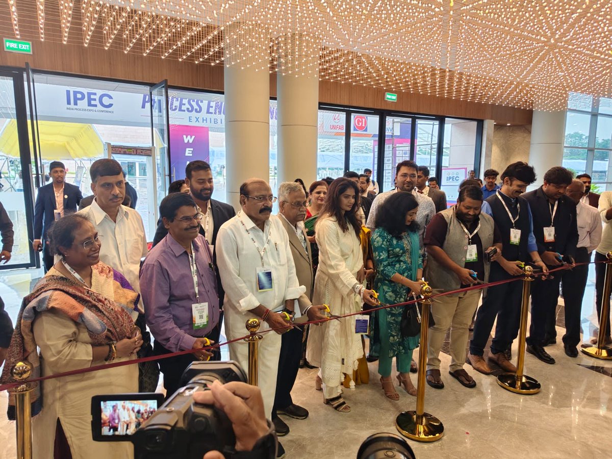 cipet_csts's tweet photo. Shri B. Ravi, Principal Director &amp; Head, CIPET Hyderabad graced the inaugural ceremony of India's Premier Process Engineering Exhibition (IPEC 2026) &amp; Eco Sustain Expo as the Guest of Honour held at HITEX, Hyderabad from 30th July 2026 to 1st August 2026 https://t.co/8Gbx959Ouv