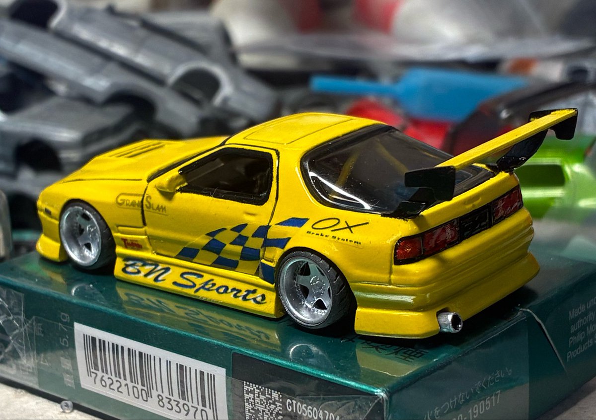 kota_S13_'s tweet photo. とりあえず、春口号FC3S完成〜

ホットウィールベースで制作しました
エアロ、デカール等自作

かなり長期戦でした…

テールランプのデカールはカジーカスタムさん、ホイールはたかしさんのを使わせて頂きました🙇‍♂️ https://t.co/chptjaciFH
