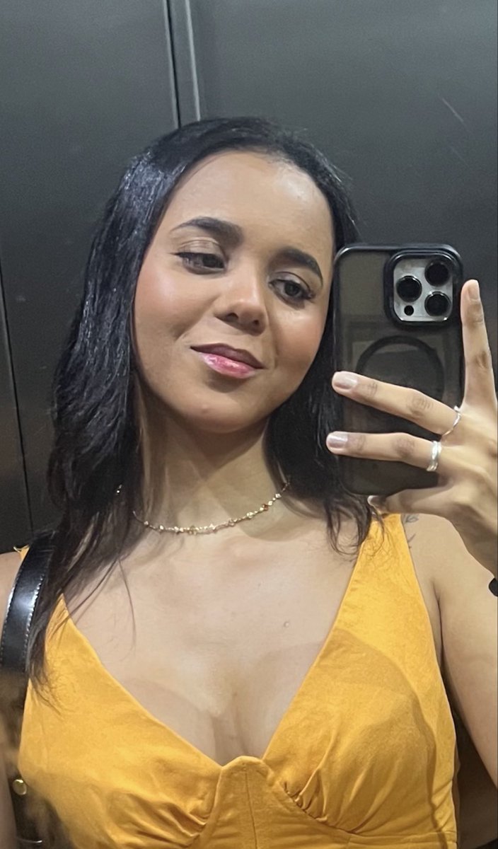ihateanavi's tweet photo. antes e depois de descobrir o chifre

o olhar de songamongs, q terror https://t.co/lacsv06I0s