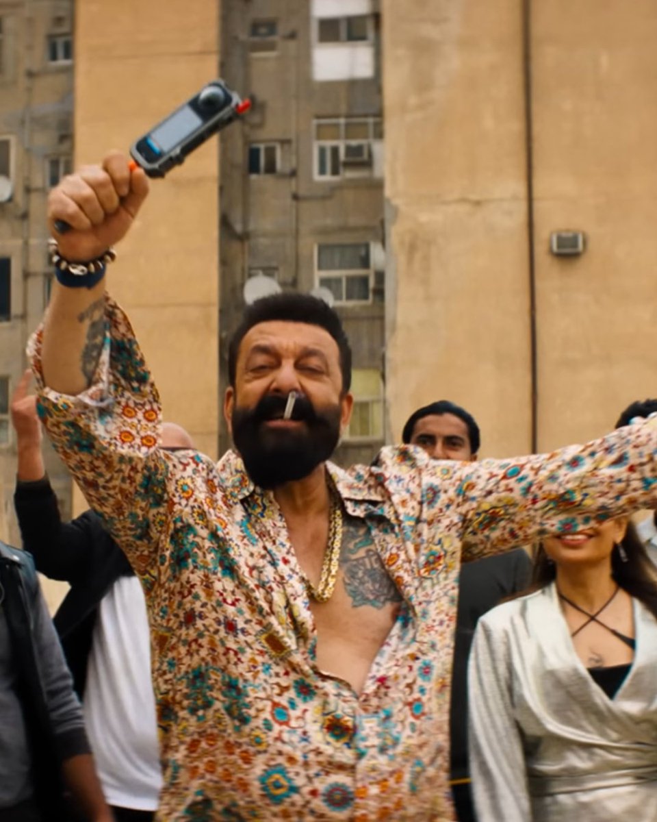 filmfare's tweet photo. #SalmanKhan and #SanjayDutt bring action, swag and intensity to the screen in an action-packed trailer of #7Dogs. 🔥

#Celebs https://t.co/0VkHMVGpww